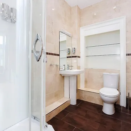 Castle Street Guest house