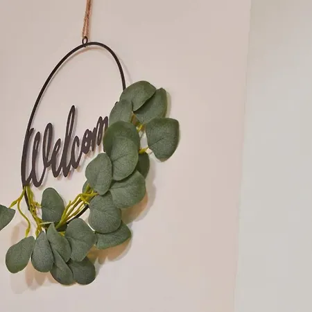 Stunning Townhouse // Sleeps 8 Сasa de vacaciones *