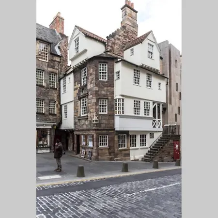 شقة Royal Mile & Arthur's Seat Apt With Private Parking *