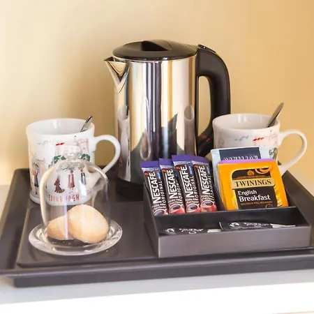 The Hedges 5* Эдинбург