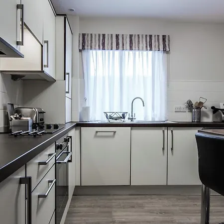 The Knight By Mansley Apartahotel 4*