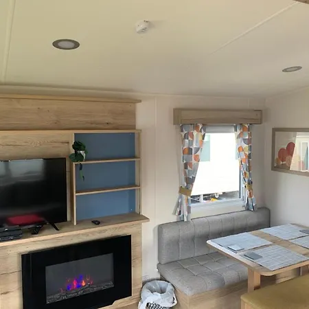 Дом отдыха Seton Sands Haven Village