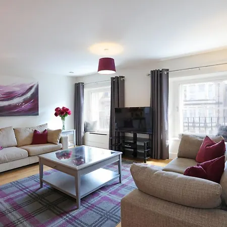 아파트 The Shandwick Place No 2 *