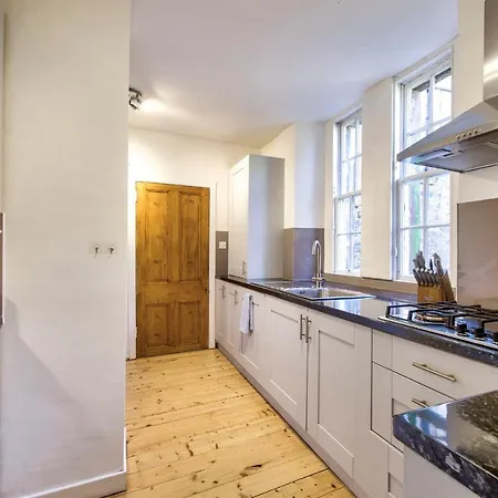 Guestready - Large & Comfortable 3br Flat In Stockbridge Apartment