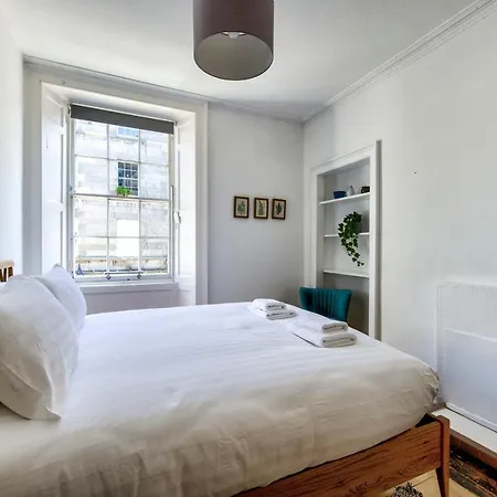 Guestready - Large & Comfortable 3br Flat In Stockbridge Apartment Edinburgh