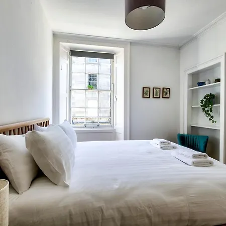 Guestready - Large & Comfortable 3br Flat In Stockbridge * Edinburgh