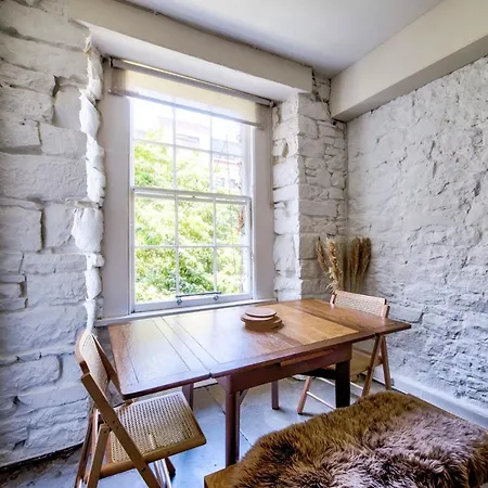 Guestready - Large & Comfortable 3br Flat In Stockbridge Apartment