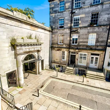 Guestready - Large & Comfortable 3br Flat In Stockbridge Apartment Edinburgh