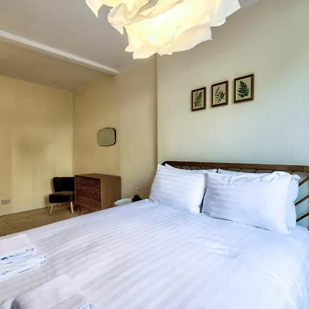 Guestready - Large & Comfortable 3br Flat In Stockbridge Edinburgh