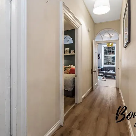 Royal Mile 4br-3ba - Views & Free Parking By Bonjour Residences Apartment *