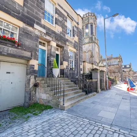 Cosy 1 Bed Main Door In Lovely Leith, Favourite For Tourists, Relocation, Businesses, Long Stays Welcome Appartement