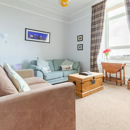 Beautiful Center 1 Bed With Park View Apartament Edynburg