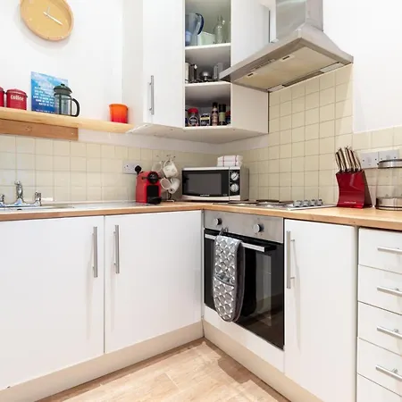 아파트 Beautiful Center 1 Bed With Park View *