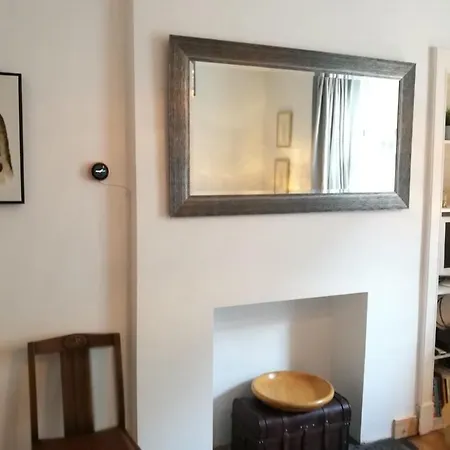 Apartment Fringe Base With Garden Near The Meadows