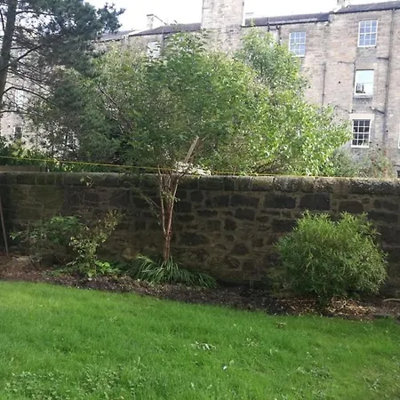 Fringe Base With Garden Near The Meadows Apartment Edinburgh