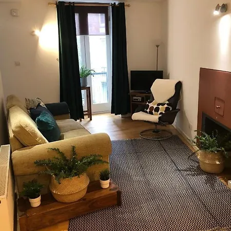 The Edmonstone's Apartmán