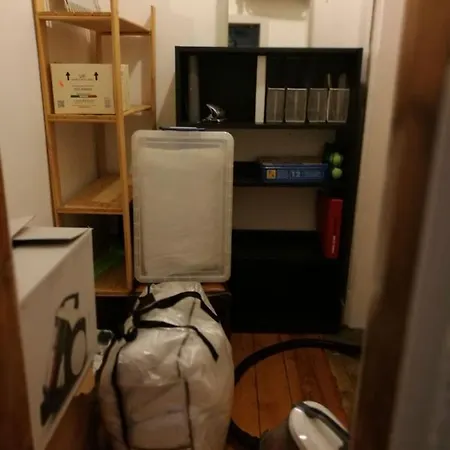 Fringe Base With Garden Near The Meadows Apartment