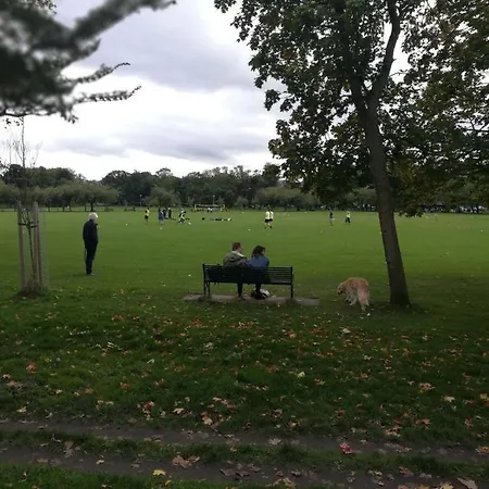 Fringe Base With Garden Near The Meadows *