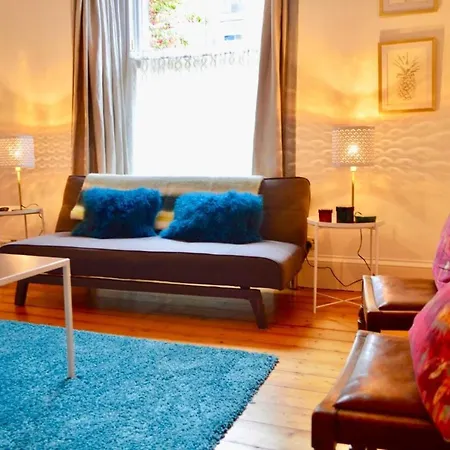 Fringe Base With Garden Near The Meadows Apartment Edinburgh