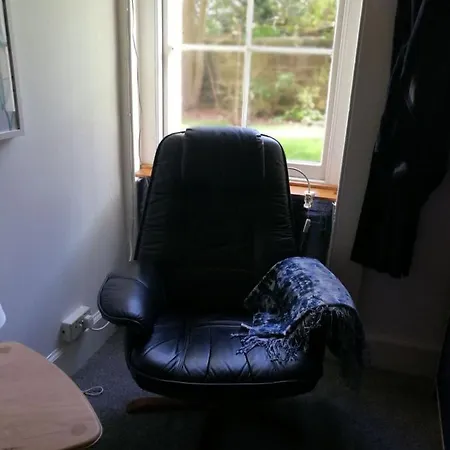 Fringe Base With Garden Near The Meadows *