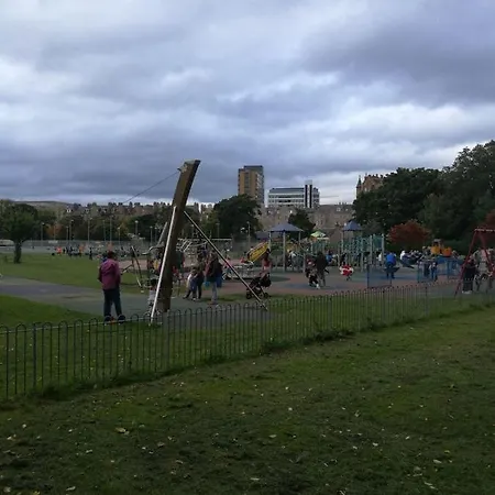 Apartment Fringe Base With Garden Near The Meadows *