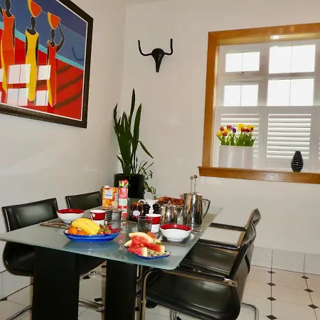 ベッド・アンド・ブレックファスト The Cairn エディンバラ