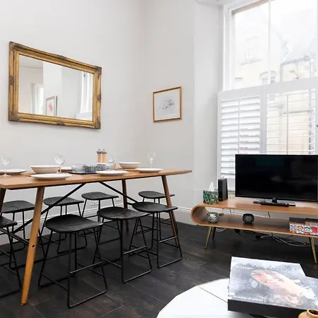 Joivy Sophisticated Near Castle