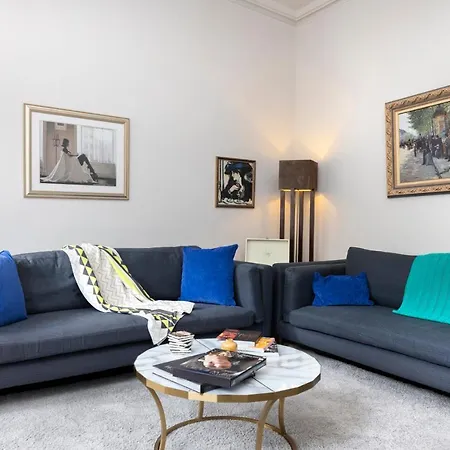 Joivy Sophisticated Near Castle Апартаменты Эдинбург
