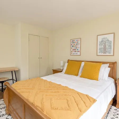 Apartamento Guestready - Elegant 2br Period Flat In Oldtown Edimburgo