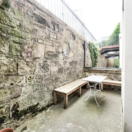 Guestready - Designer Chic 2Br Flat In Edinburgh New Town
