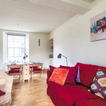 Guestready - Greyfriars Bobby View - Old Town Apartment *