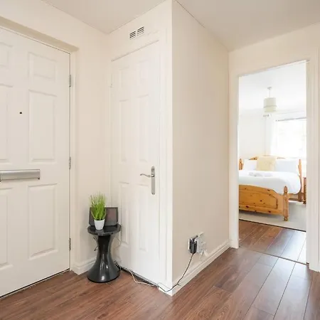 Lovely 2 Bedroom Flat With Free Parking And Garden Apartamento Edimburgo