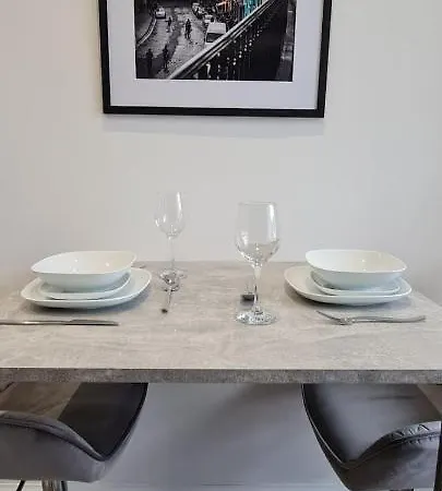 شقة Castle Terrace 1 Bed Looking Onto Castle - Sleeps Upto 4 إدنبرة