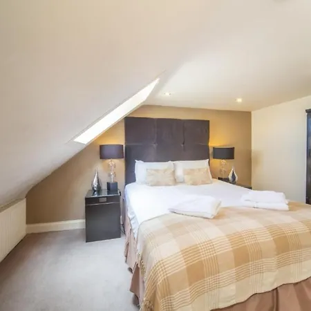 Tron Kirk Apartamento