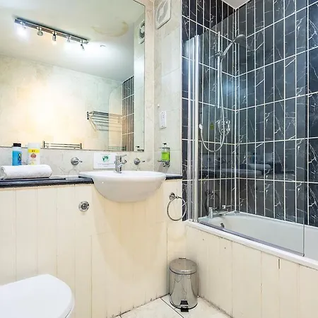 Tron Kirk Apartamento *