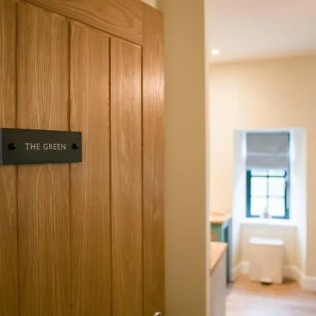 Stunning 1820s Stables Converted Edimburgo