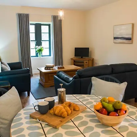 Appartamento Stunning 1820s Stables Converted Edimburgo