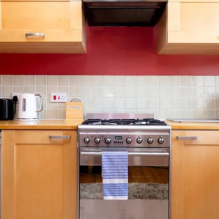 Joivy Old Town 1-bed With Stunning Views Lejlighed