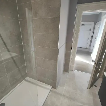 Apartman Joivy Luxurious On Notable George Street *