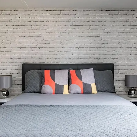 Apartment Amazing - Cables Wynd Near The Shore - Free Parking *