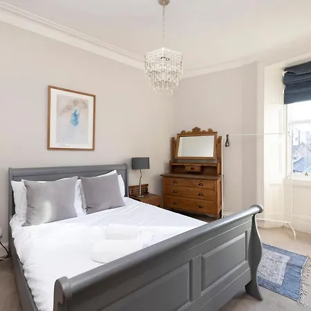 Lejlighed Joivy Old Town 1-bed With Stunning Views *