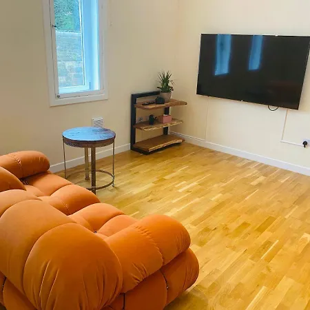 2 Bed 2 Bath With Private Parking Apartament Edynburg