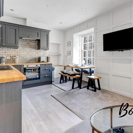Appartamento Grassmarket Luxury No. 2 - 3br-2ba - Free Parking By Bonjour Residences Edimburgo