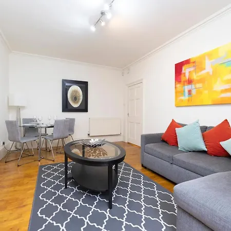 Altido Astonishing And Airy 1br Apt Right In The Centre Appartement