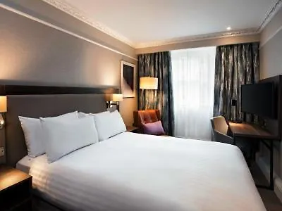 Hilton Carlton Отель