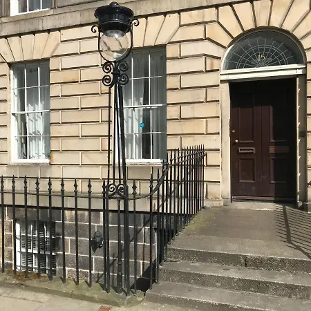 Deluxe Duplex With Garage *