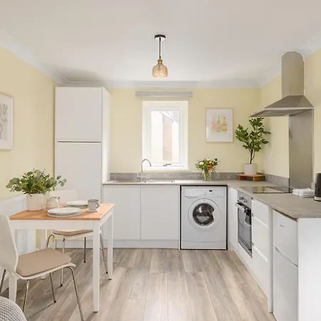 Apartment The Dean Village Apartment - Free Parking Edinburgh