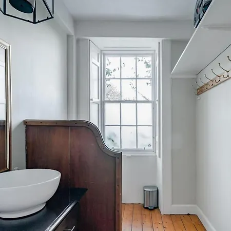 度假居 Drylaw House, Grade A Listed Mansion Near Centre *