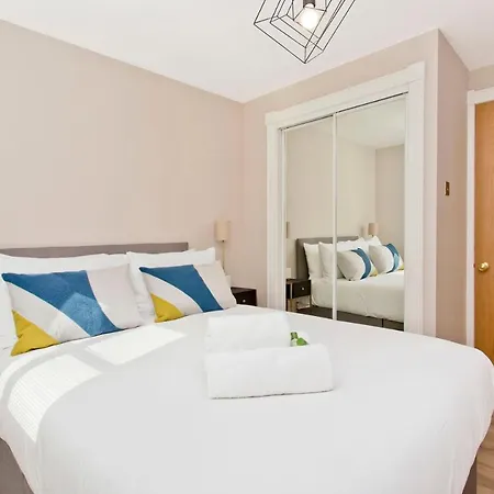Newly Reno'd 2 Bed With Free Parking Apartment *