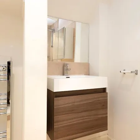Altido Astonishing And Airy 1br Apt Right In The Centre Appartement Edinburgh